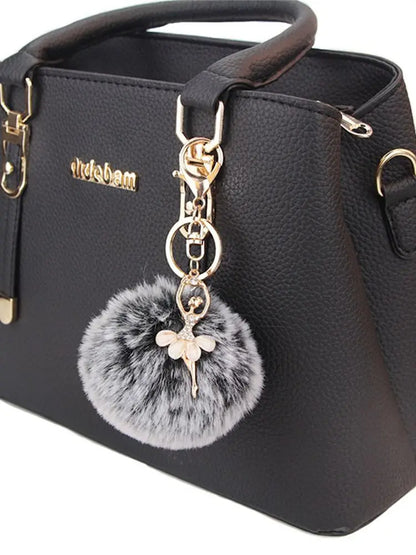 Chaveiro Bailarina com Strass e Pompom - foto 14 - Bedance