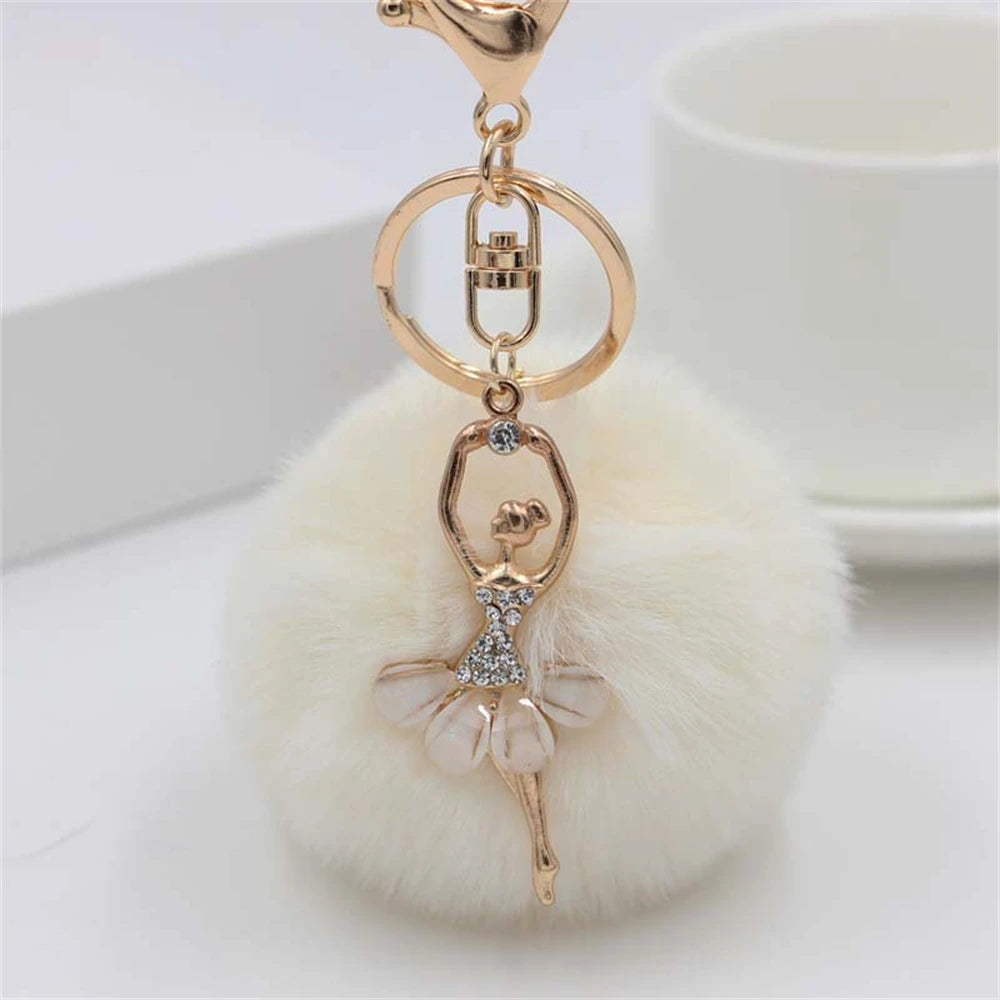 Chaveiro Bailarina com Strass e Pompom - foto 24 - Bedance
