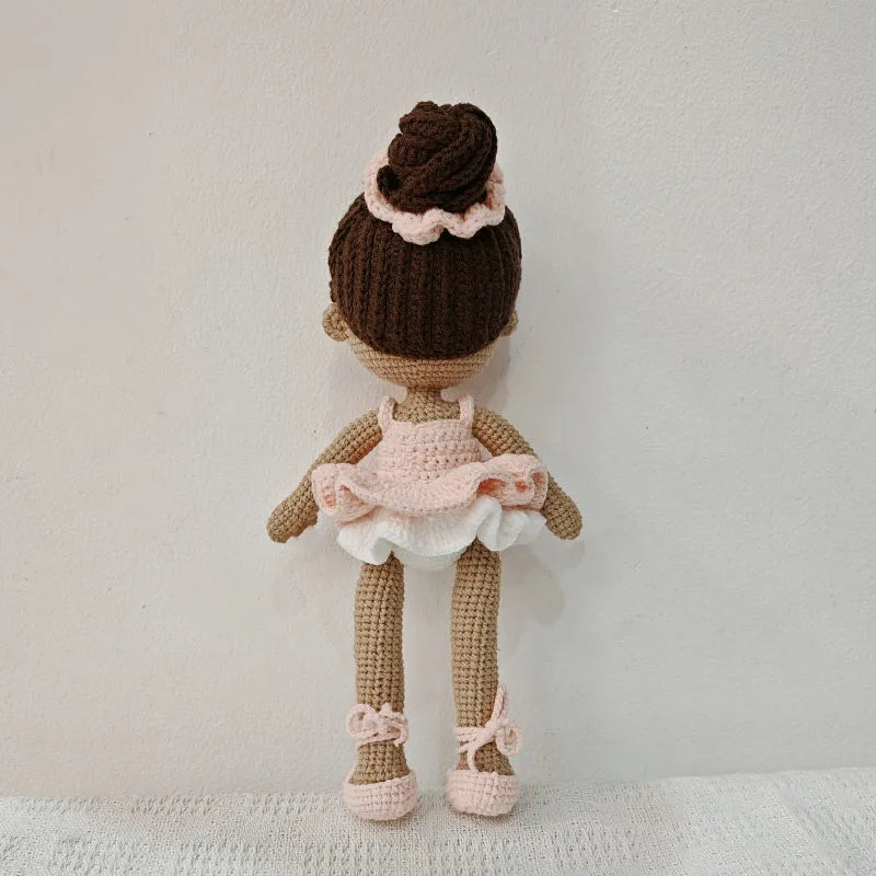 boneca de crochê