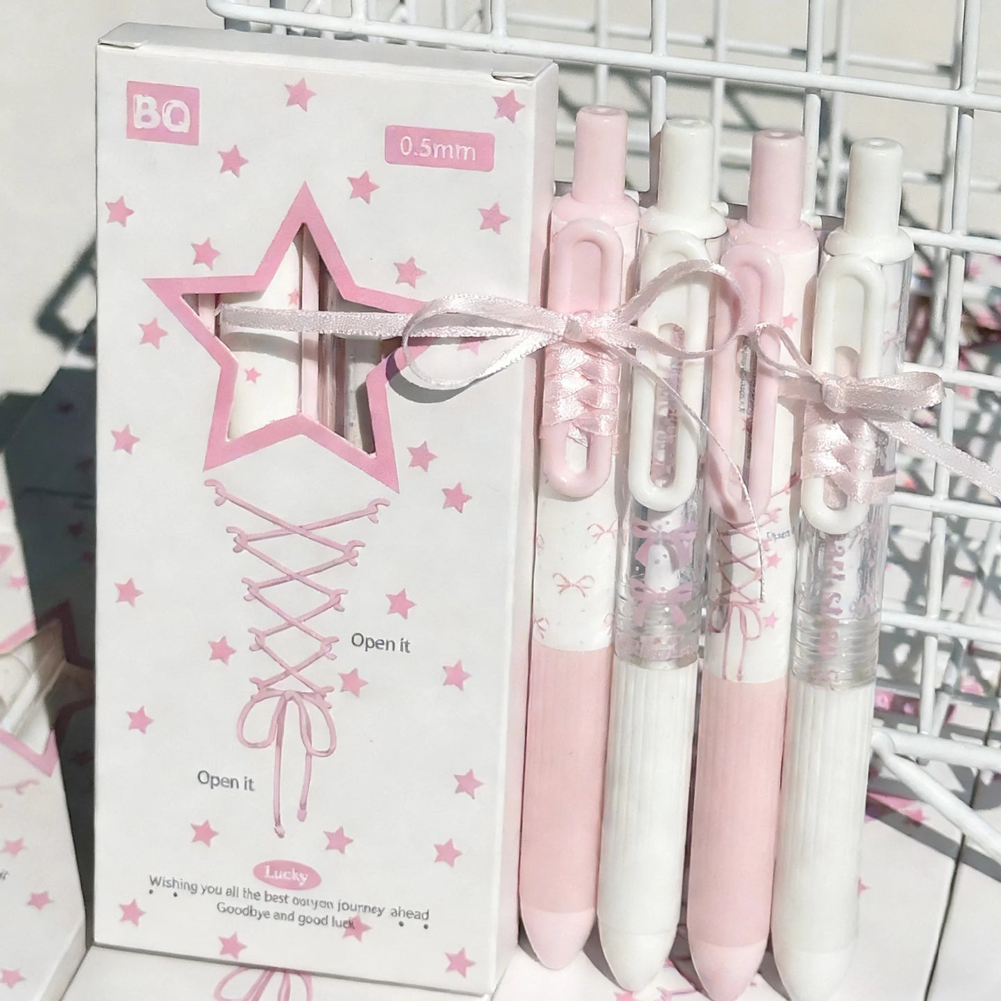 conjunto de canetas rosa